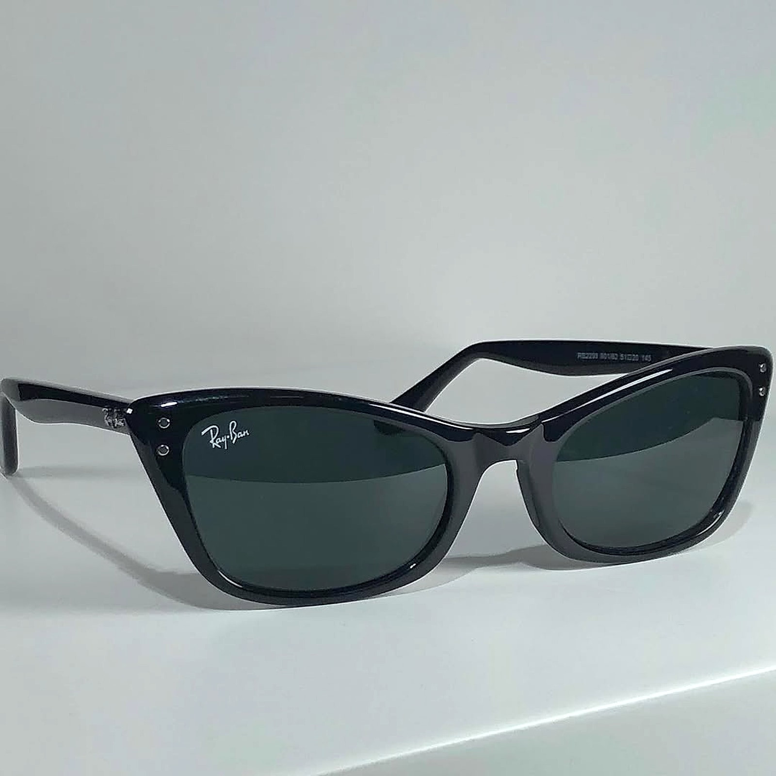 Lady Burbank In Full Black RB2299