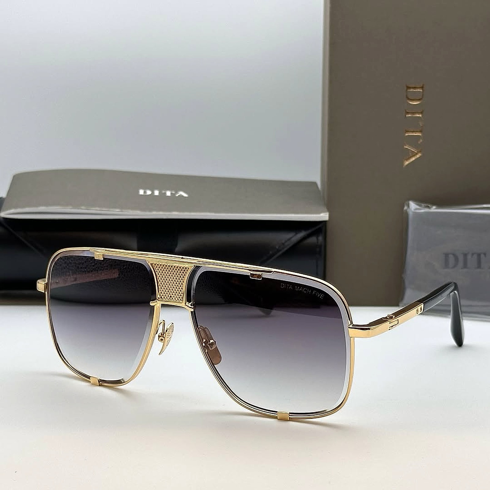 Limited Edition Mach Five Gold Black